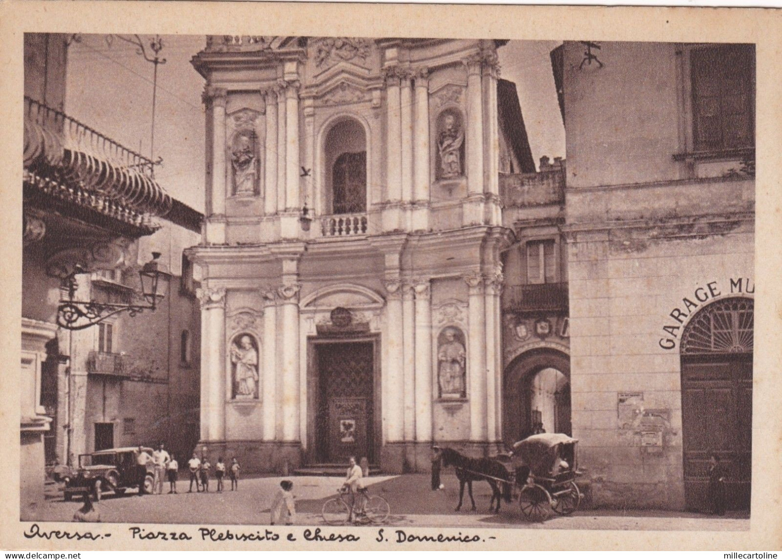 AVERSA: piazza Plebiscito e Chiesa S. Domenico