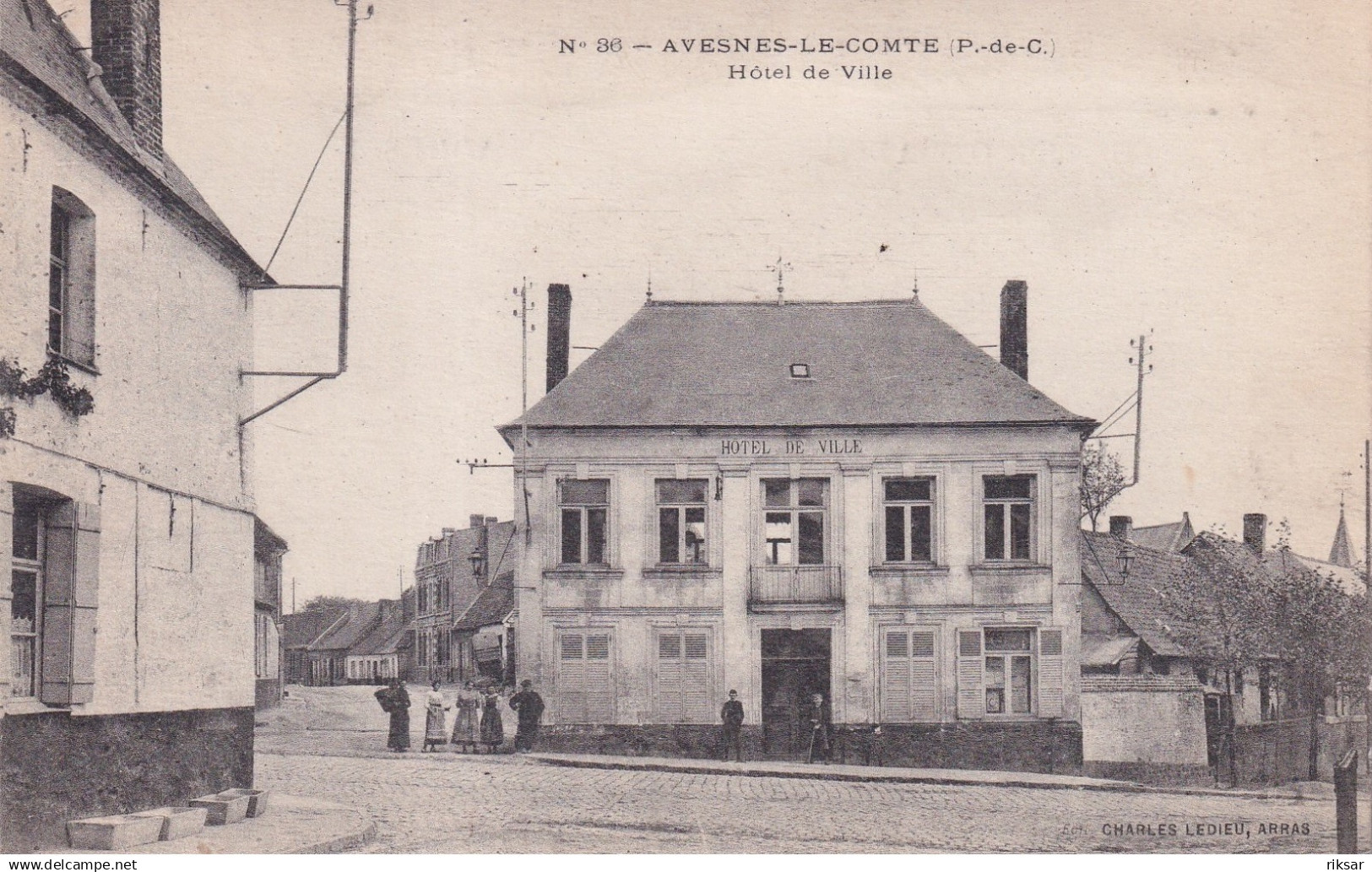 AVESNES LE COMTE
