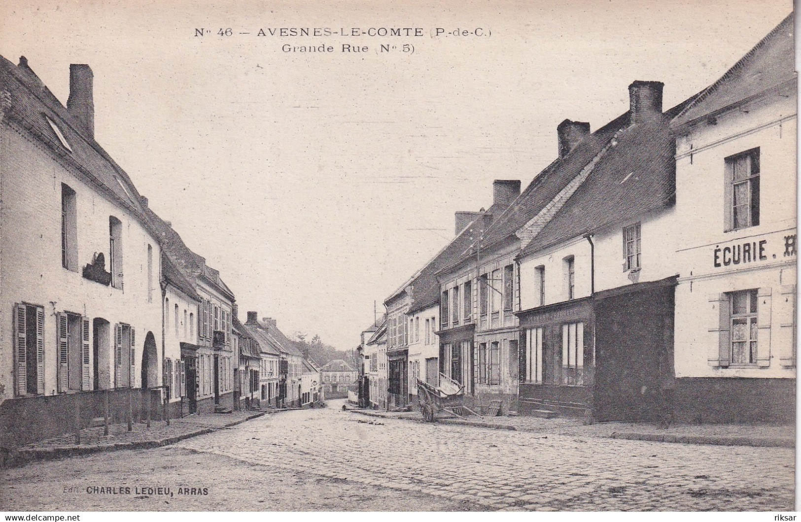 AVESNES LE COMTE