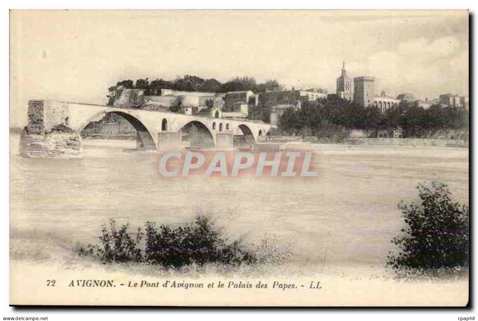 Avignon CPA Le pont d'Avignon et le palais des Papes