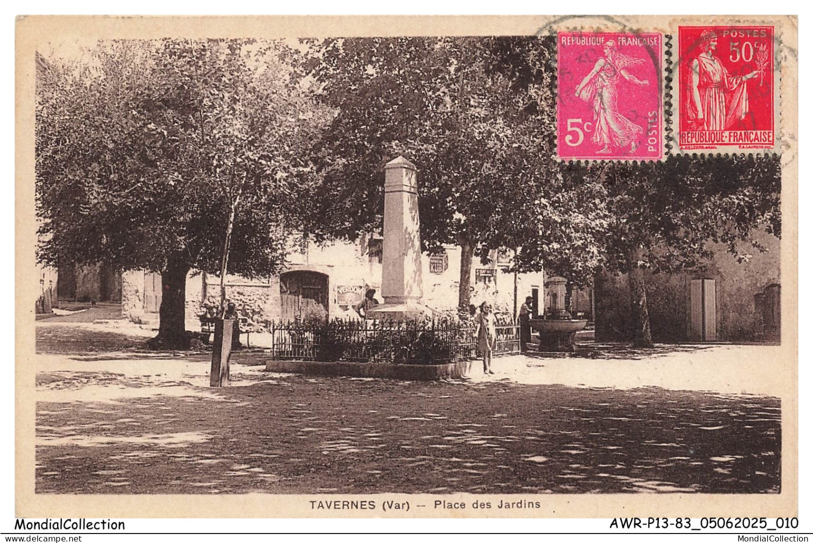 AWRP13-0770-83 - TAVERNES - Place des jardins