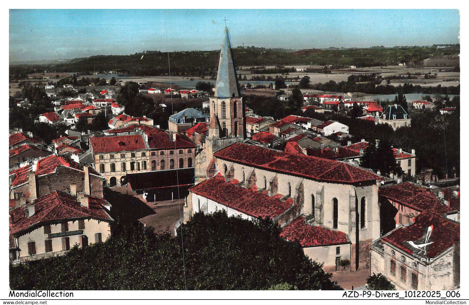 AZDP9-0991-82 - SAINT-NICOLAS-DE-LA-GRAVE - L'église