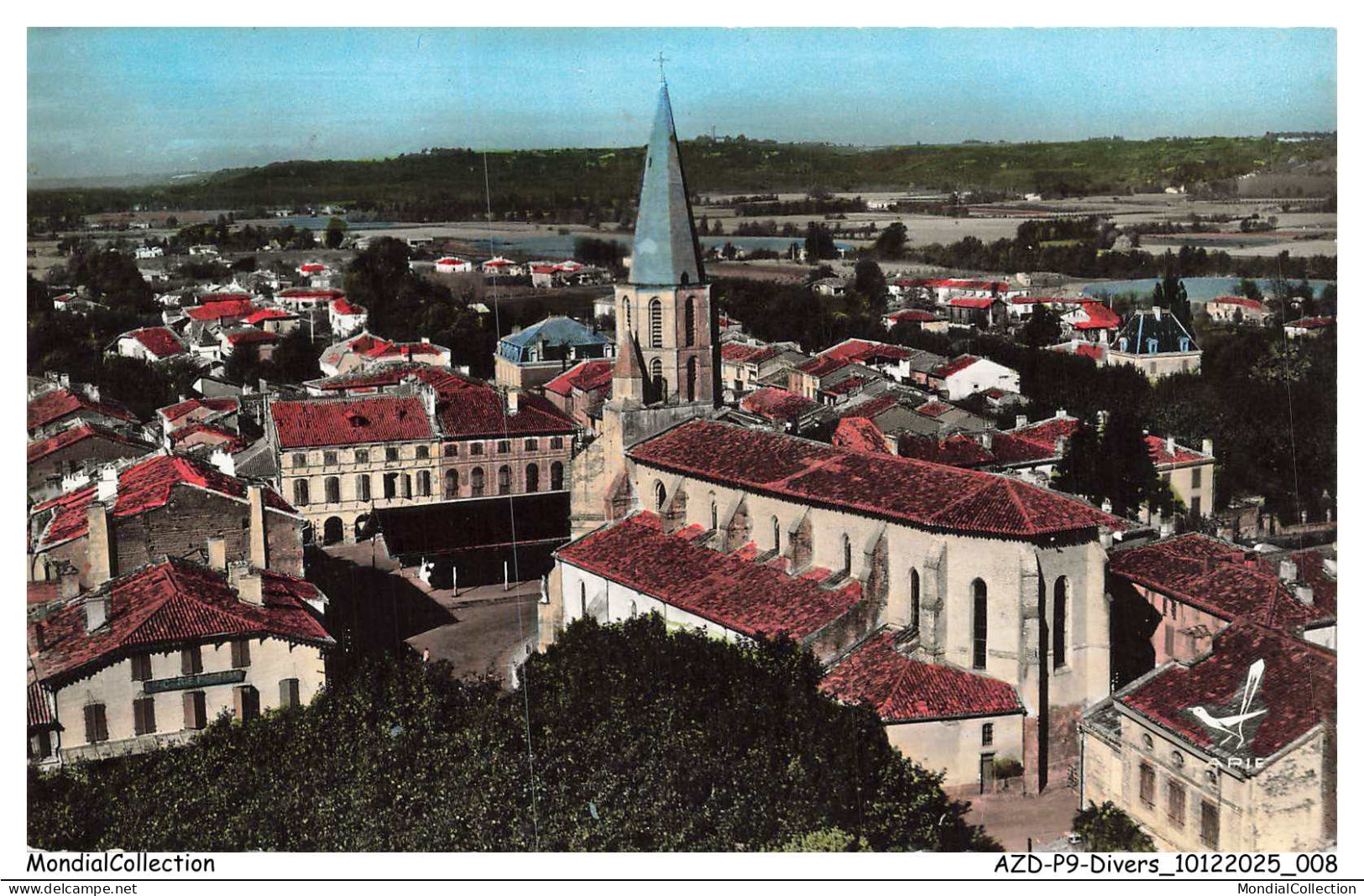 AZDP9-0992-82 - SAINT-NICOLAS-DE-LA-GRAVE - L'église