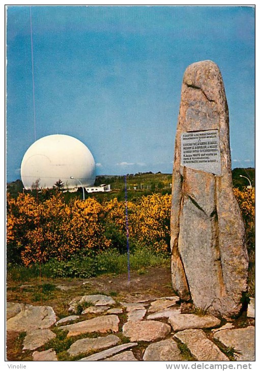 B-15-1757  : PLEUMEUR BODOU MENHIR