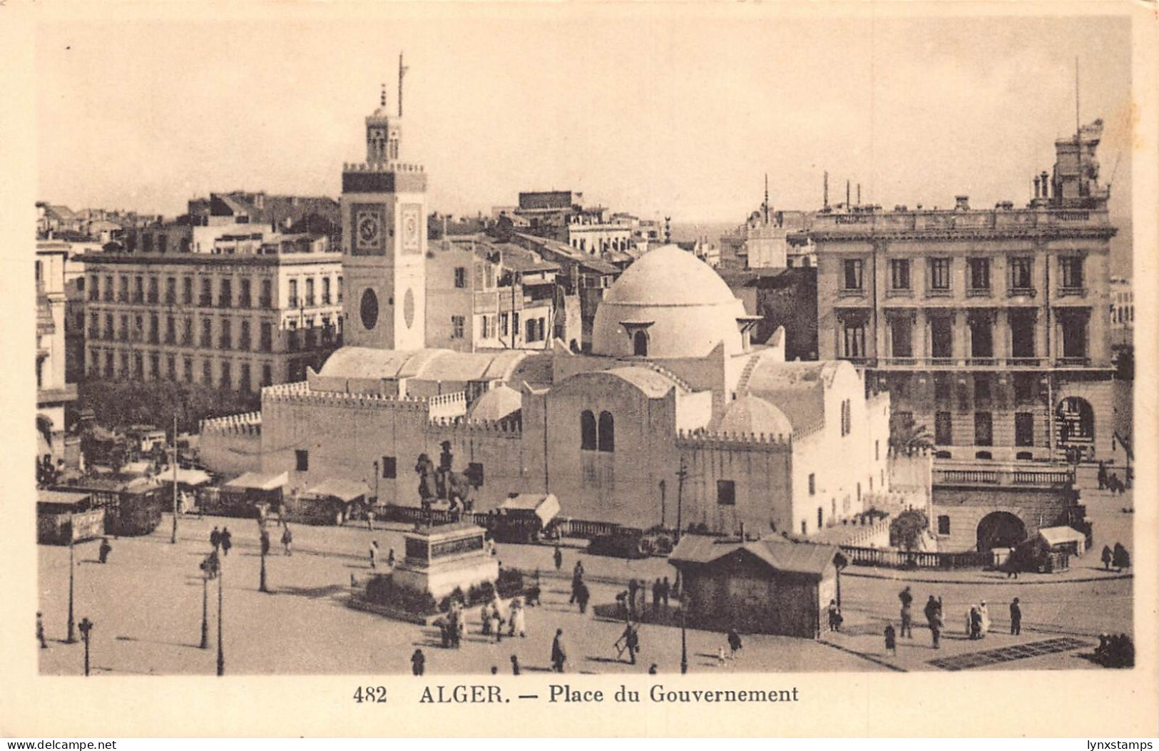B019 Algeria Algiers Place du Governement vintage postcard