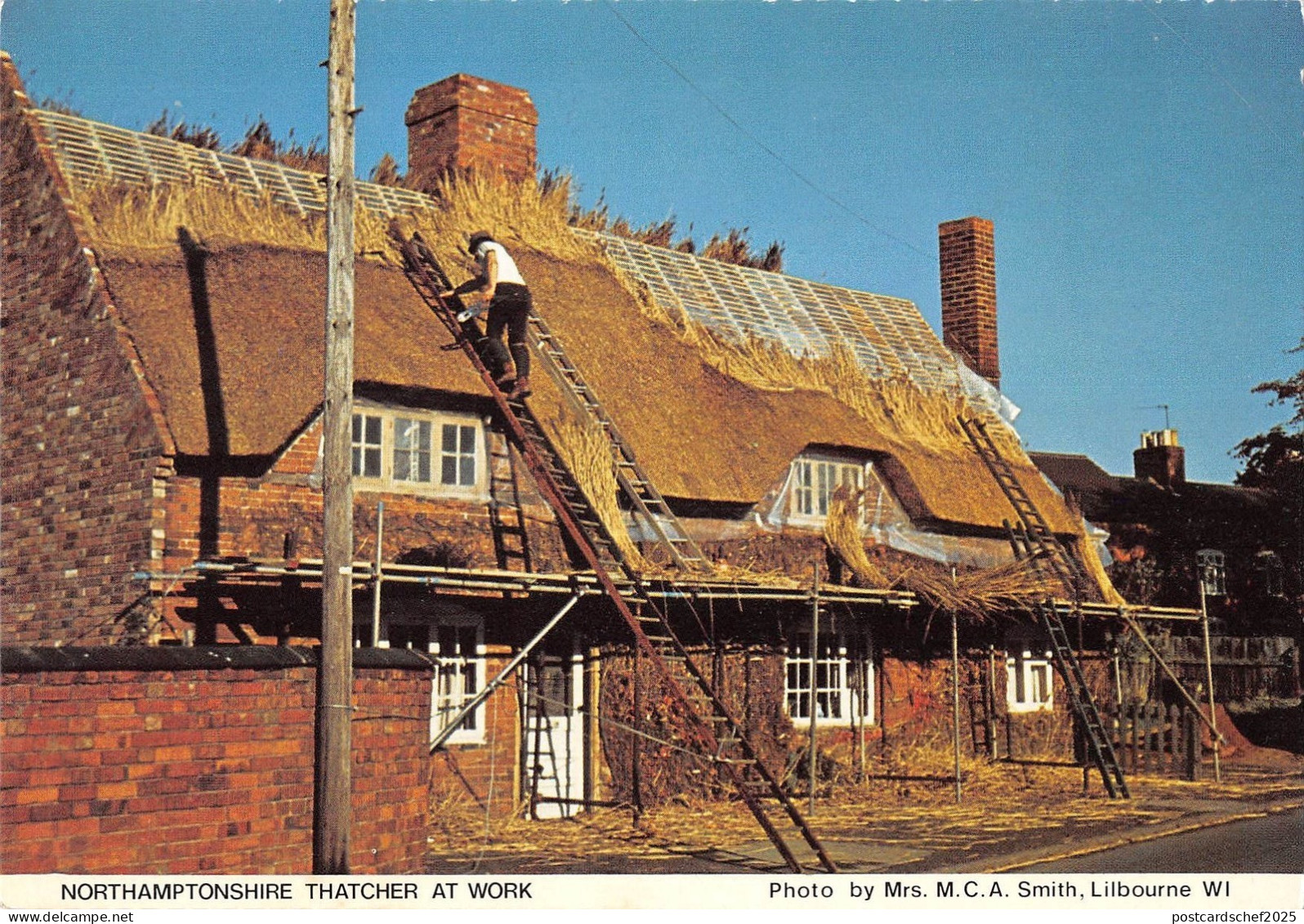 B100837 northamptonshire tatcher at  work  uk