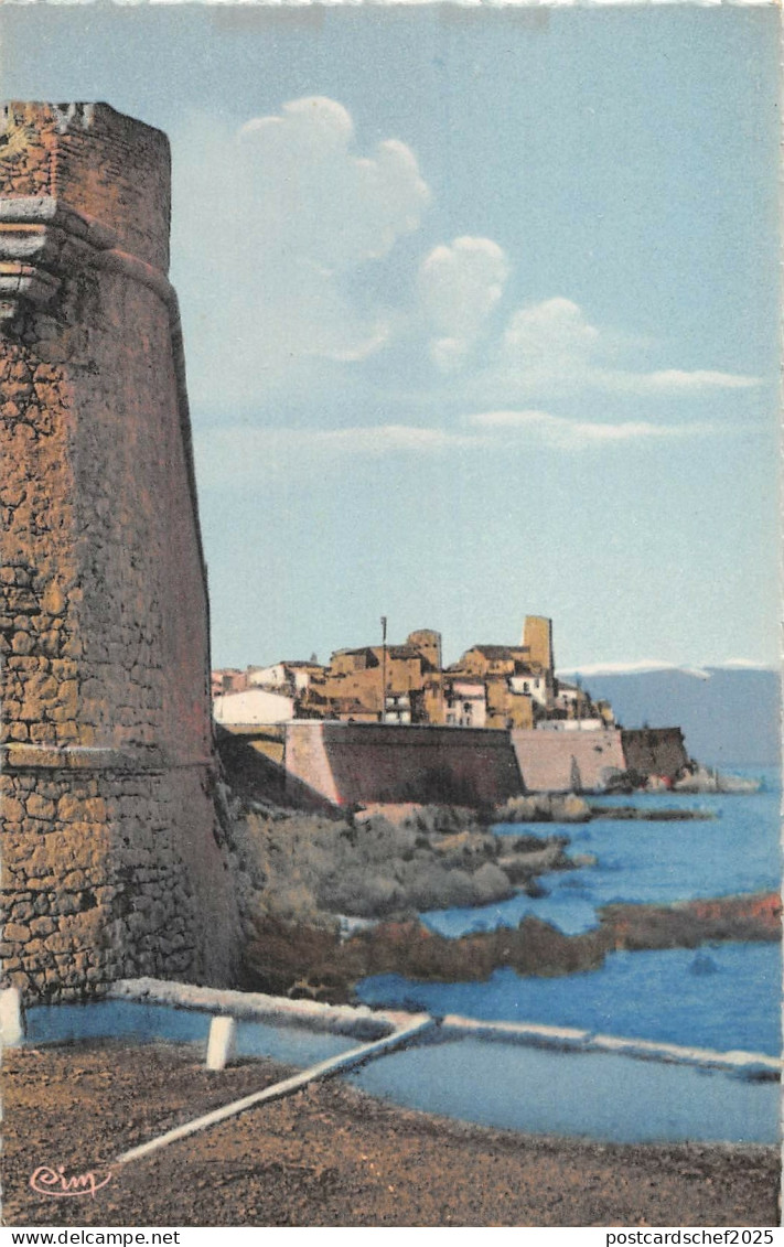 B105655 France Antibes Les Remparts Panorama
