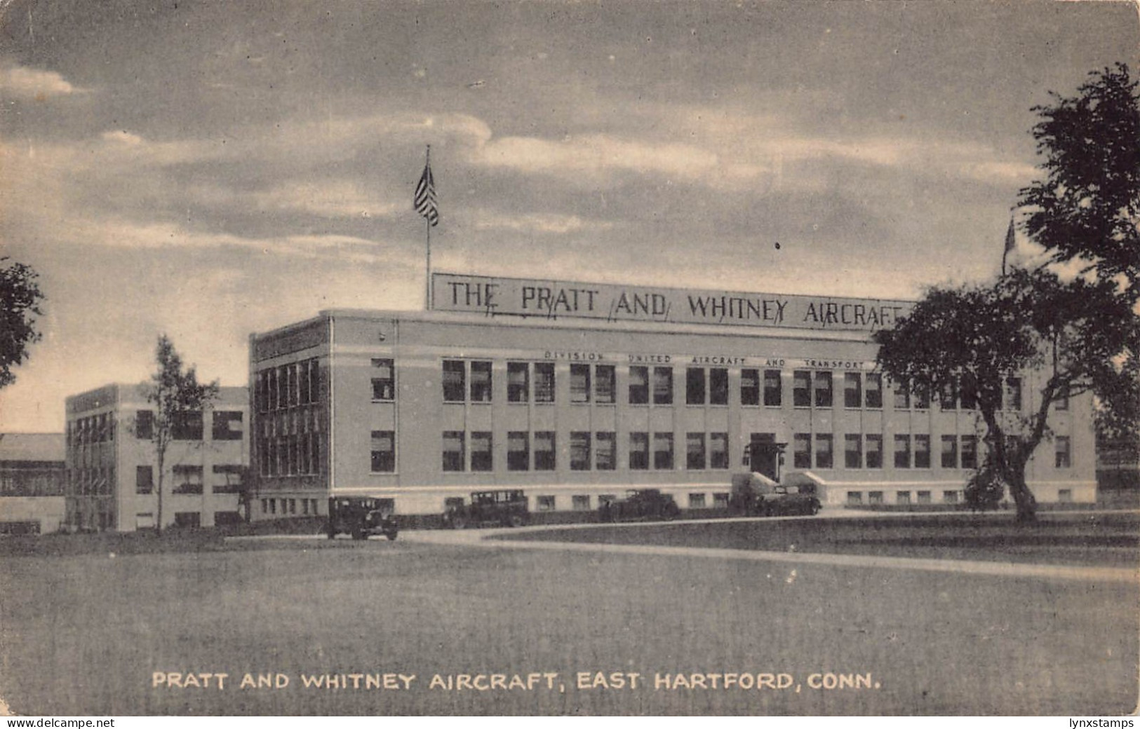 B186 US Connecticut Pratt and Whitney Aircraft East Hartford vintage postcard