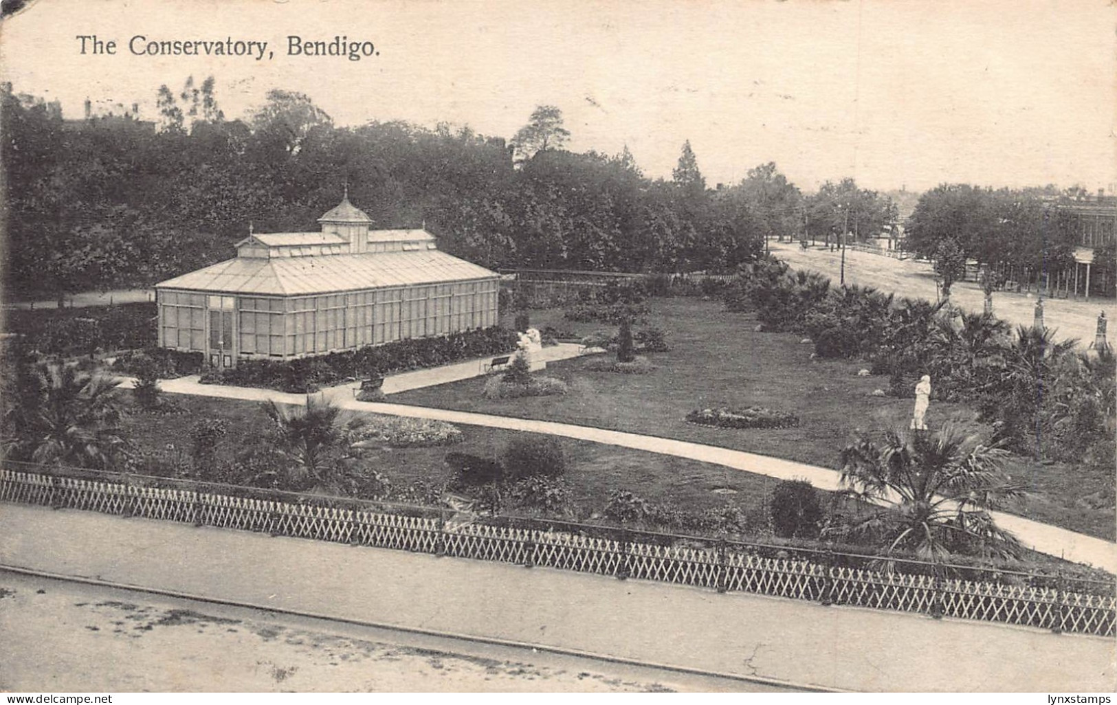 B216 Australia Bendigo The Conservatory vintage postcard