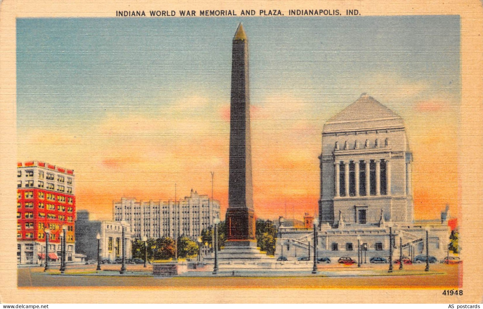 B313 US Indiana World War Memorial and Plaza Indianapolis vintage postcard