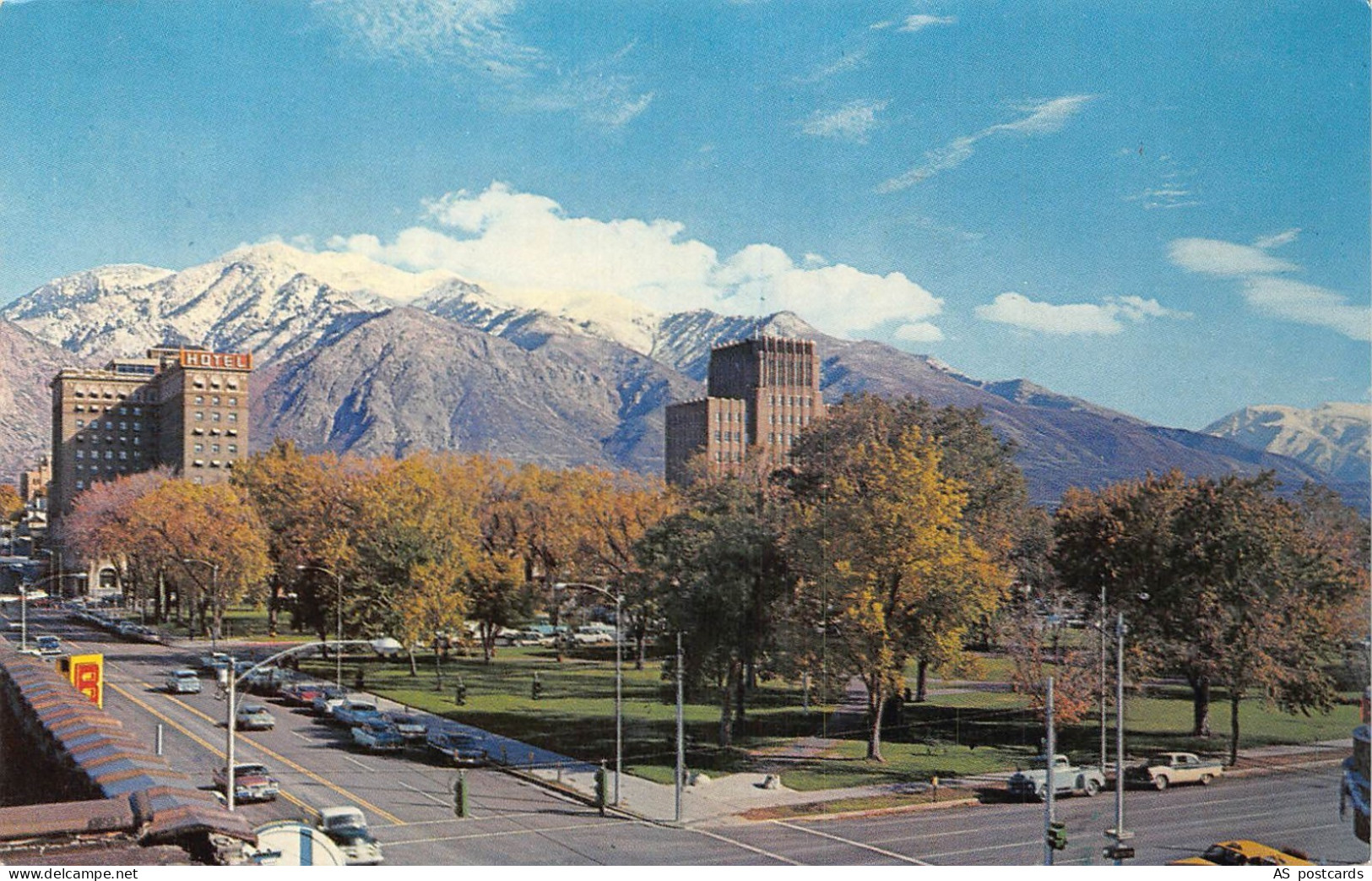 B351 US Utah City Park Ogden Cars vintage postcard