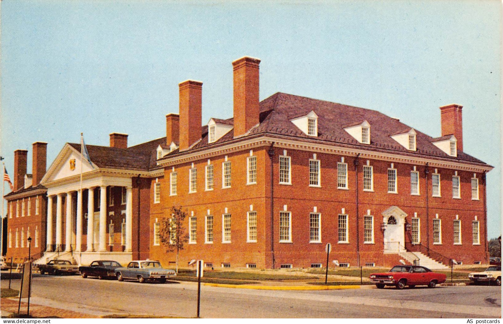 B354 US Dover Delaware John G Townsend Memorial Building vintage postcard