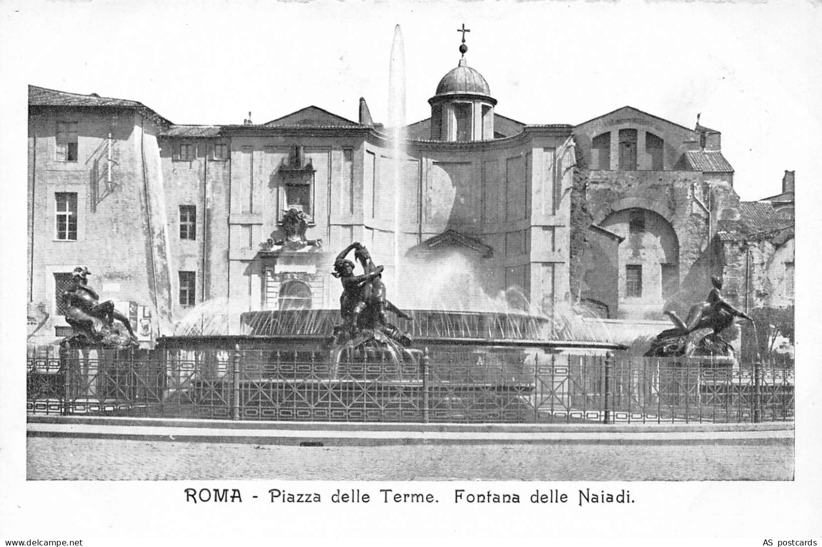 B367 Italy Rome Roma Piazza delle Terme Fontana delle Naiadi Fountain postcard