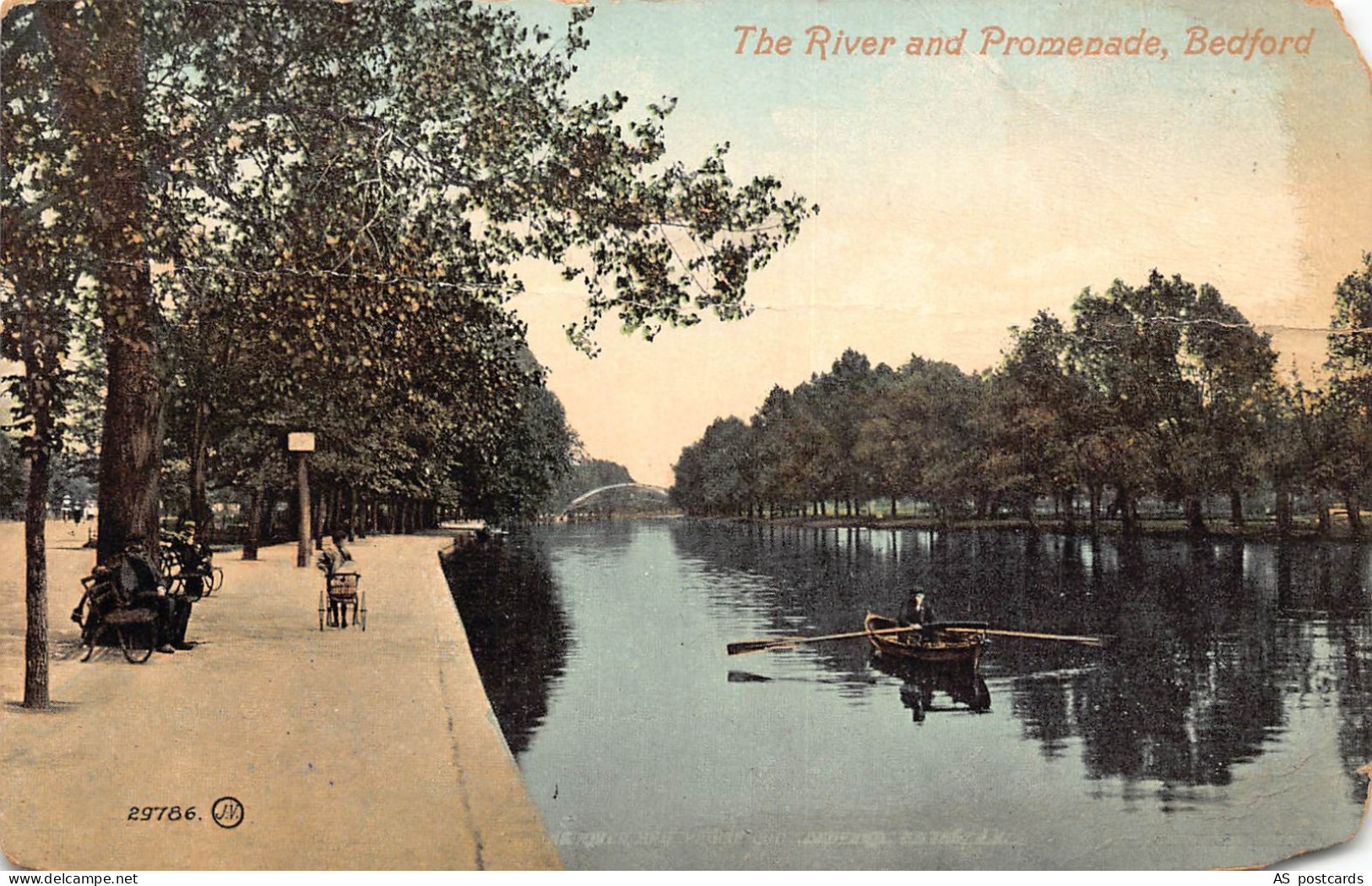 B395 England River and Promenade Bedford vintage postcard