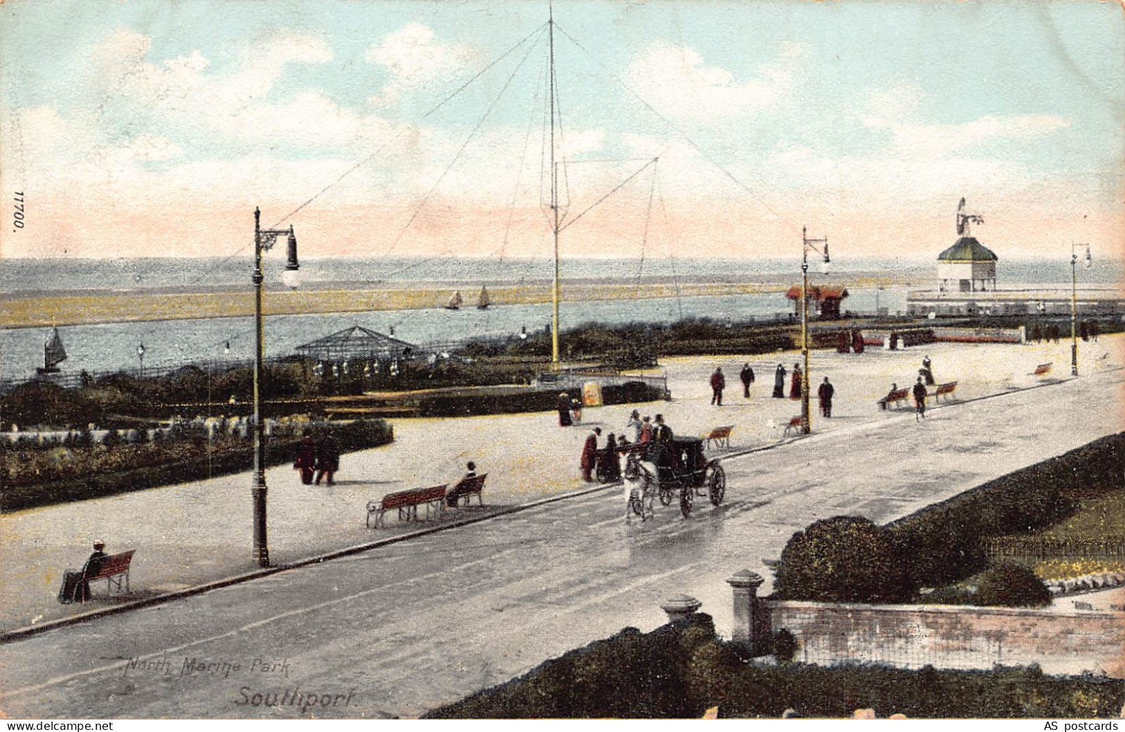 B397 England North Marine Park Southport vintage postcard