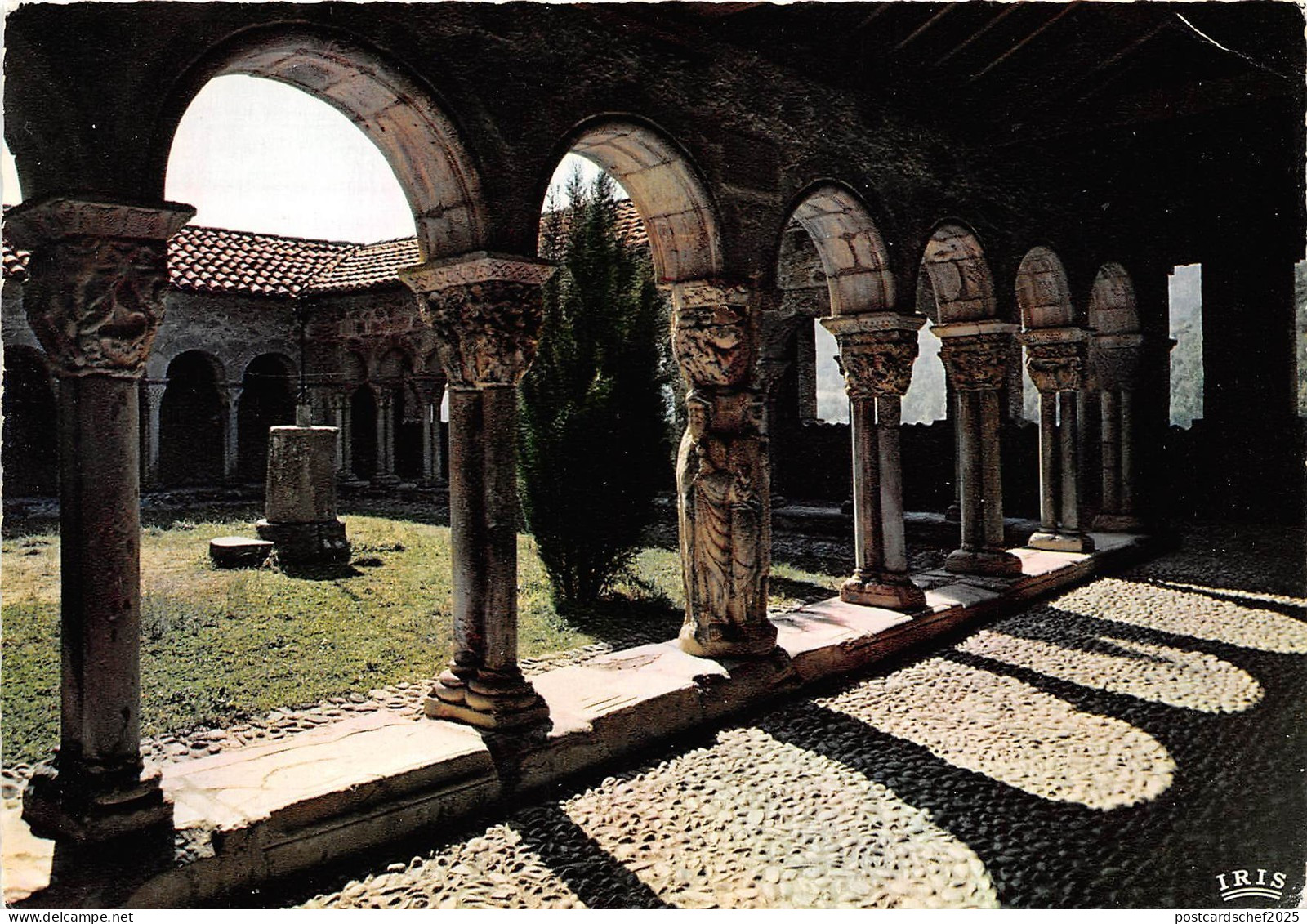 B51087 Saint Bertrand de Comminges Le Cloitre    france