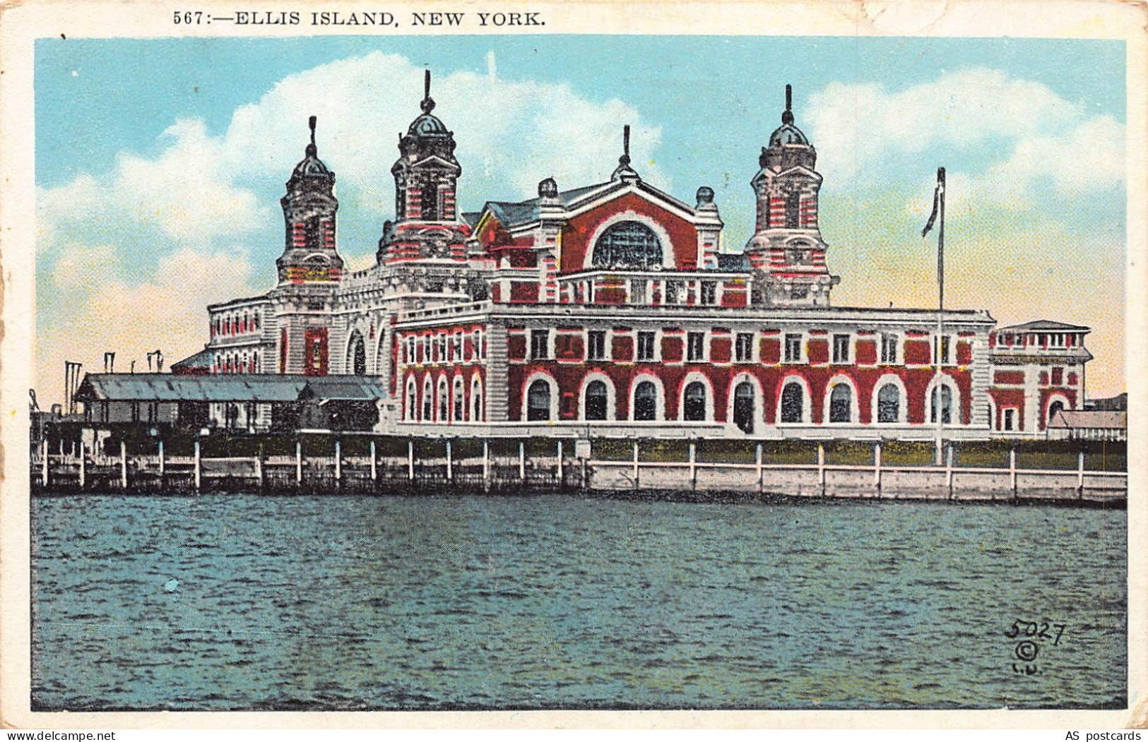 B530 US 1929 Ellis Island New York City vintage postcard