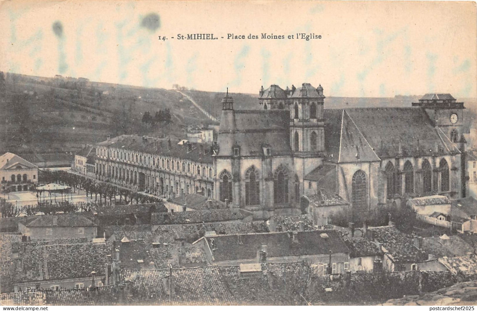 B5771 St Mihiel Place des Moines et l`Eglise