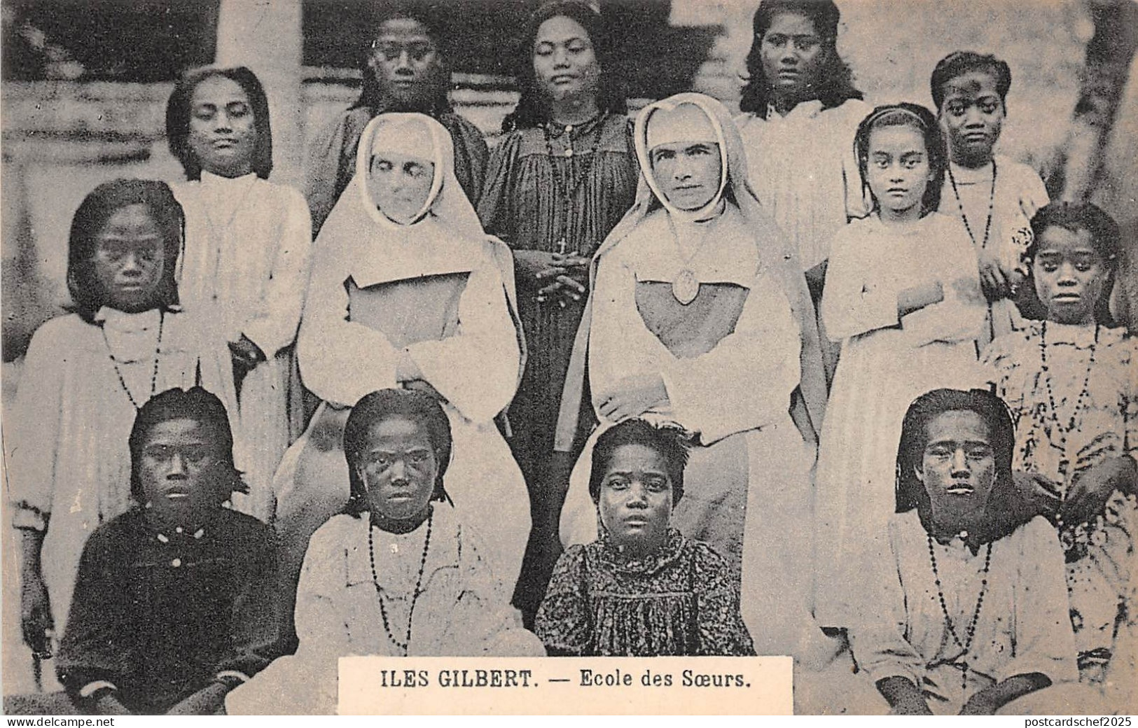 B86515 ecole des sceurs types folklore  gilbert islands  kiribati oceania