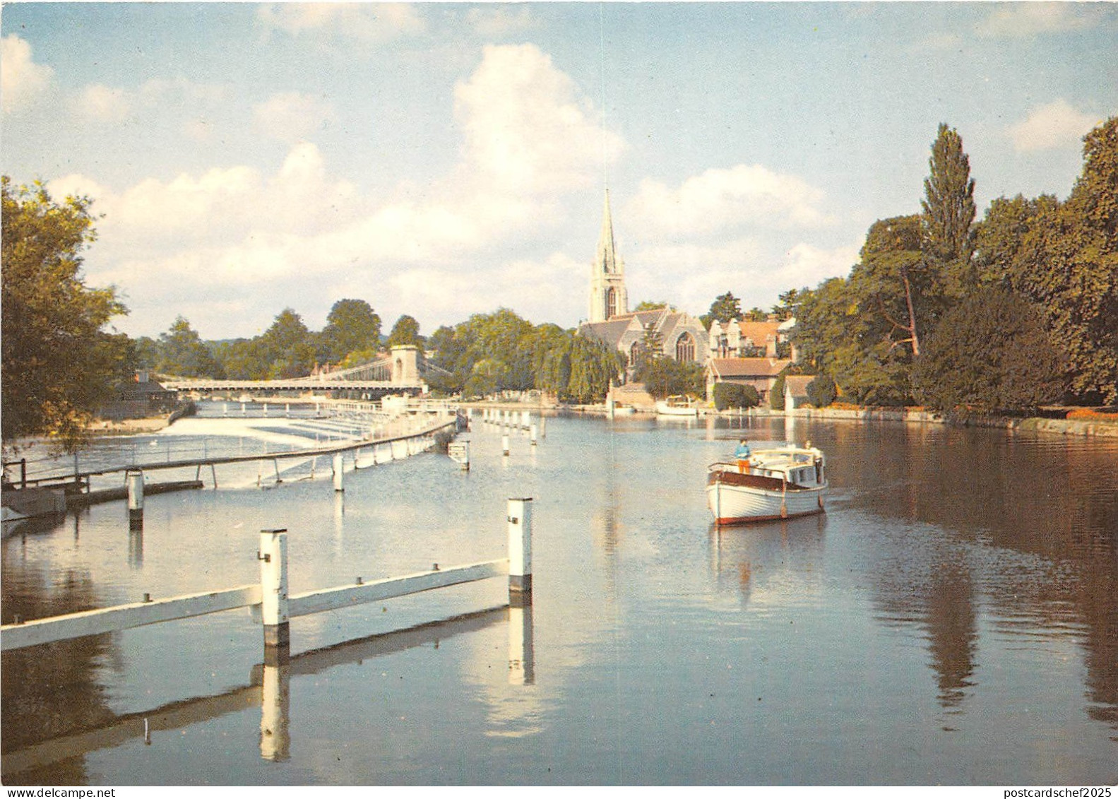 B87949 the weir marlow buckinghamshire   uk