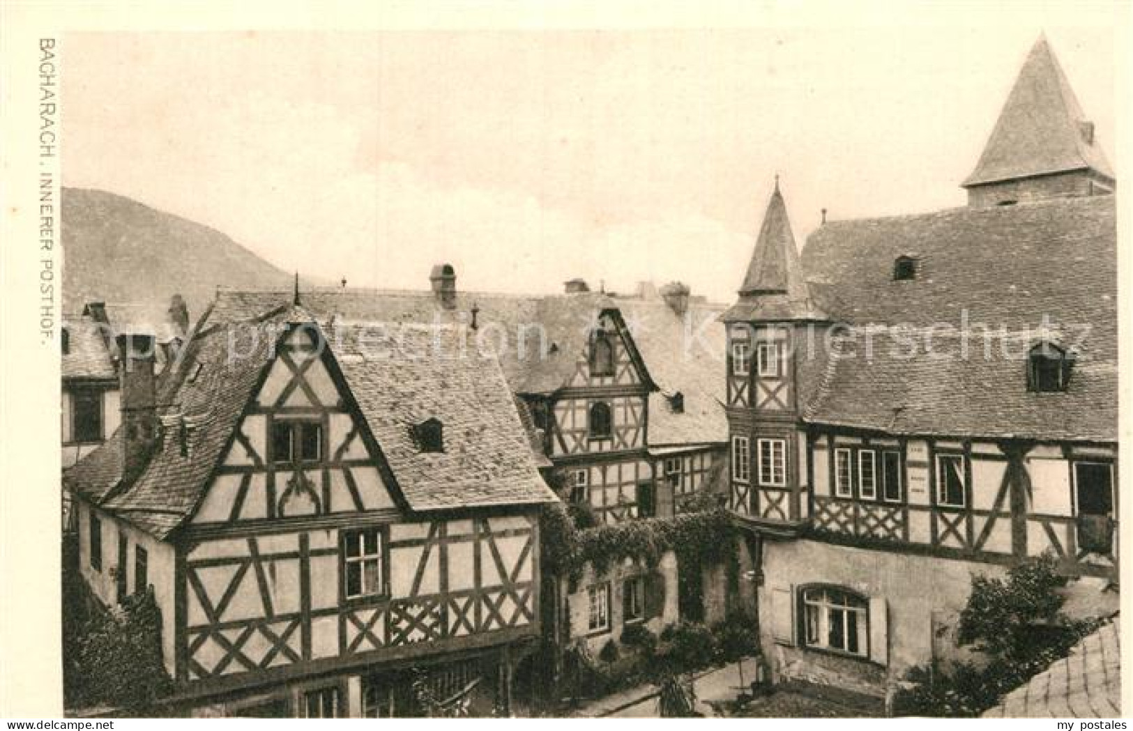 Bacharach Rhein Fachwerkhaeuser