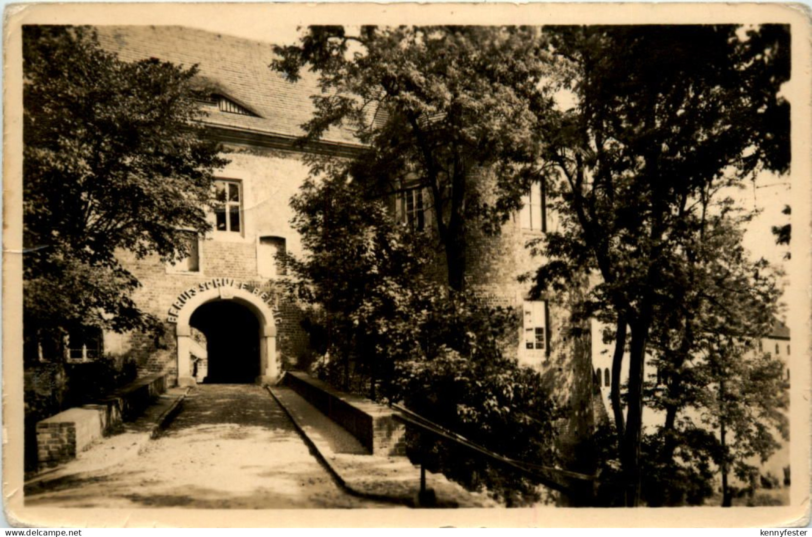Bad Belzig, Burg Eisenhardt Eingang