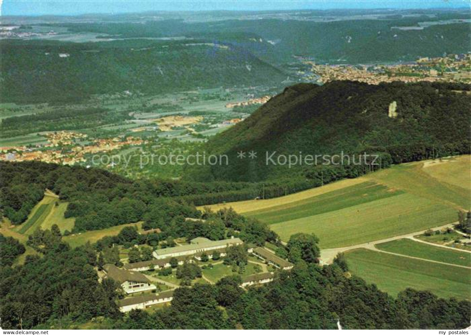 Bad ueberkingen Michelsberg Begegnungsstaette Luftbild Tal Felsen Wald Wiesen Ge
