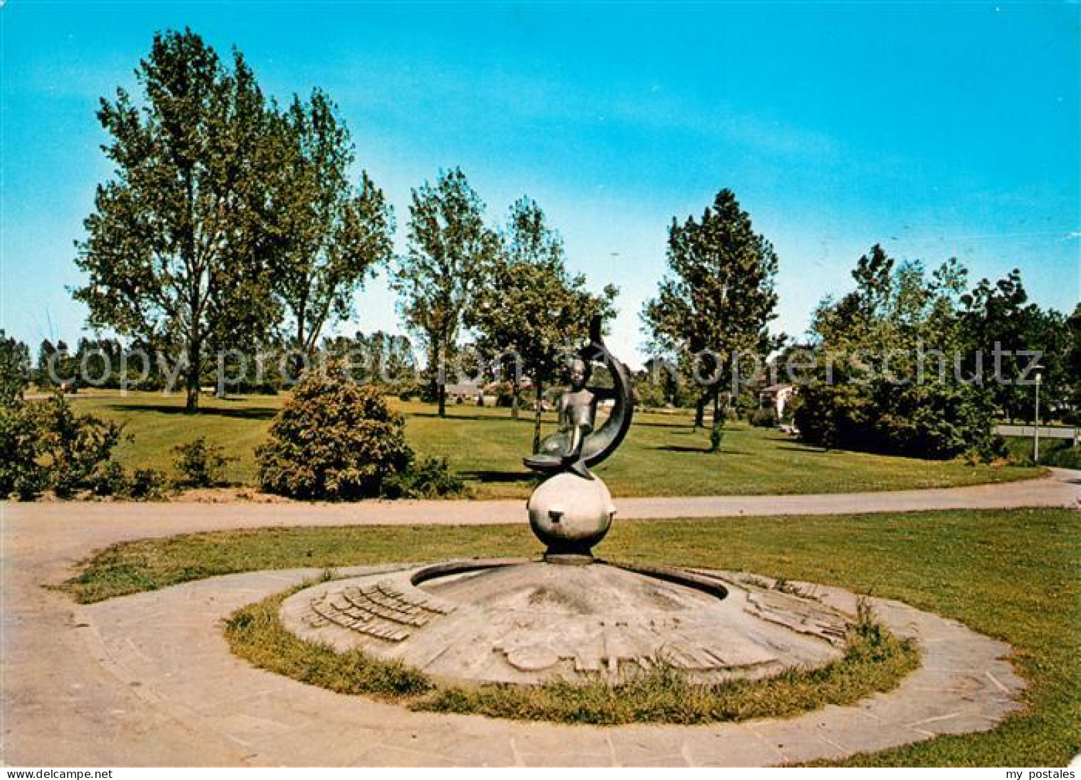 Bad Vilbel Delphin-Brunnen