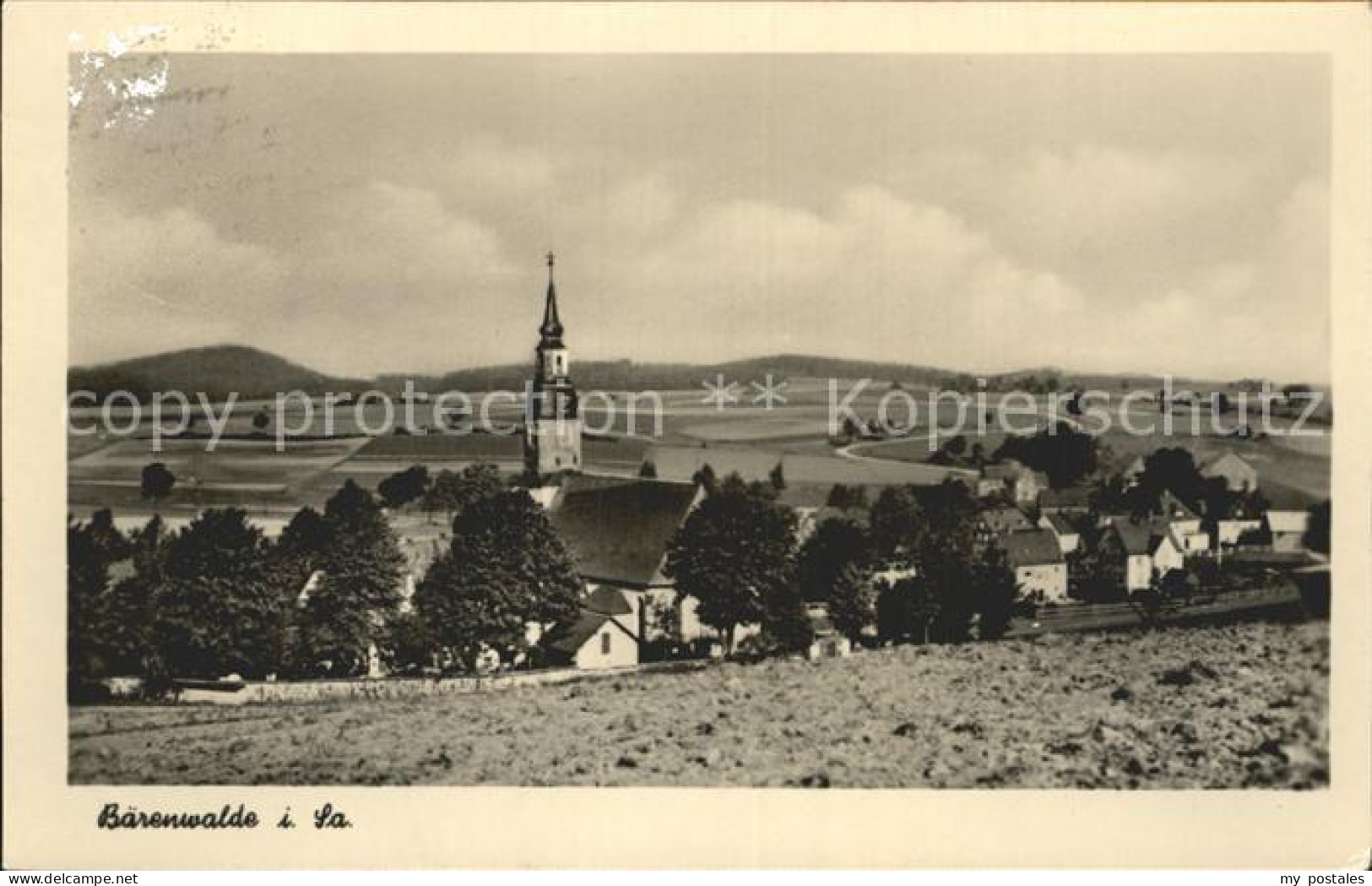 Baerenwalde Ortsansicht mit Kirche