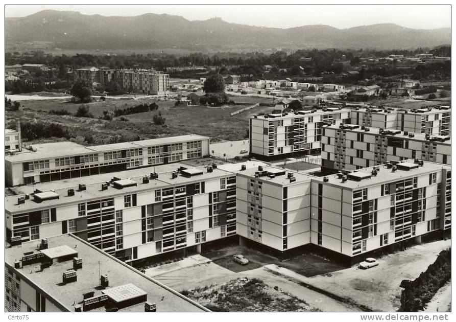 BAGNOLS SUR CEZE 30 - Nouvelles Cités