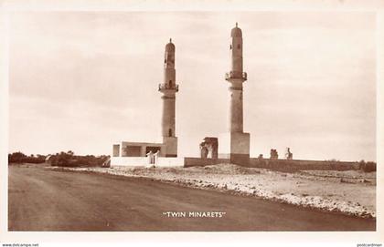 BAHRAIN - Twin Minarets - REAL PHOTO