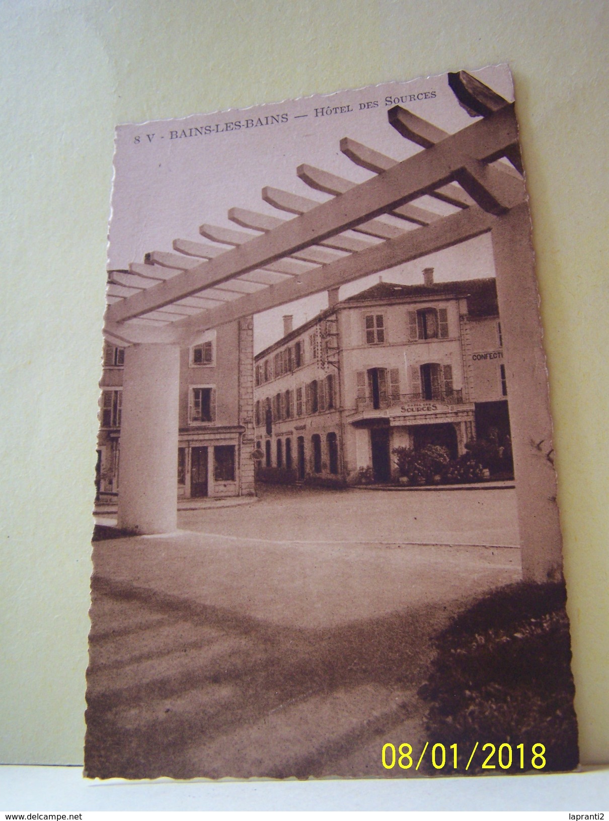 BAINS-LES-BAINS (VOSGES) LES COMMERCES. HOTEL DES SOURCES.