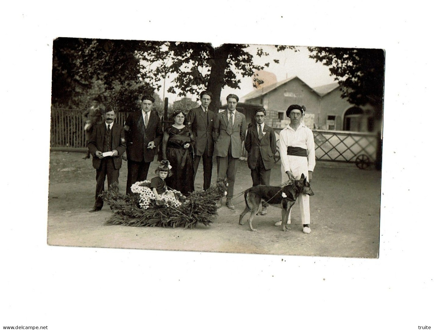 BARBAZAN CHAR FLEURIS ?? ( CARTE PHOTO )