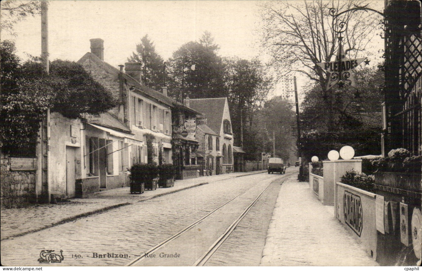 Barbizon - Rue Grande - CPA