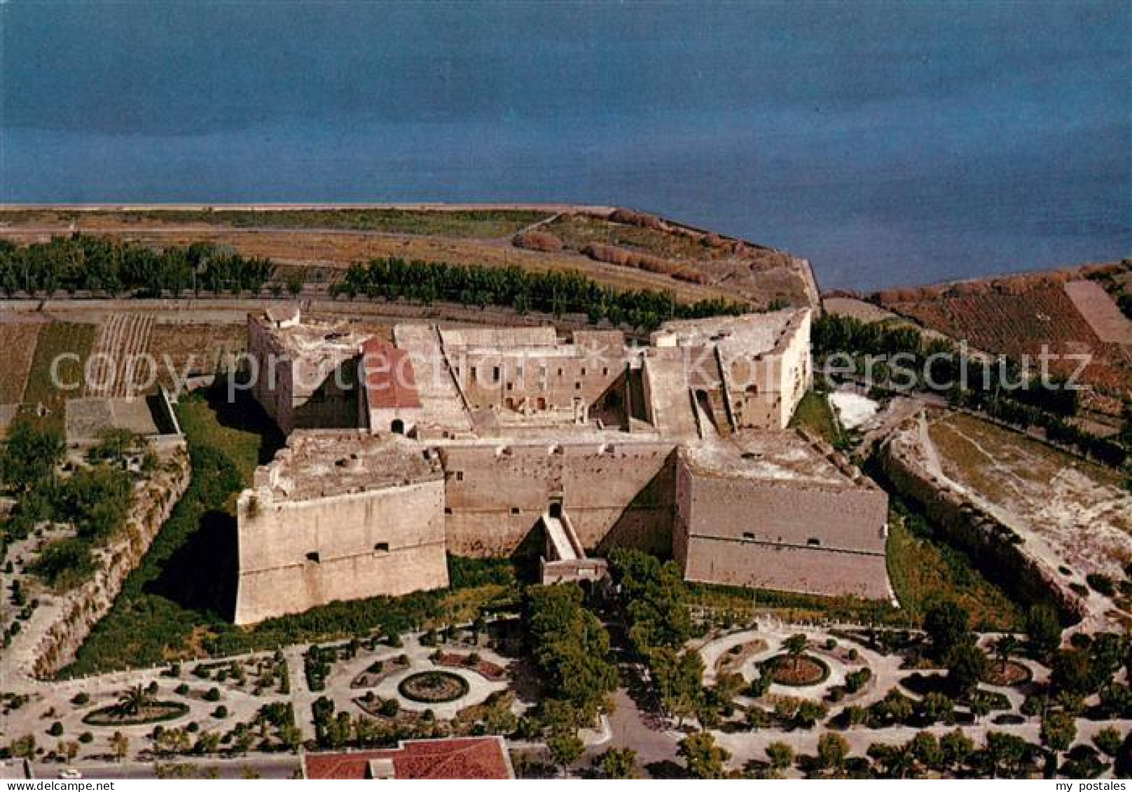 Barletta Fliegeraufnahme mit Schloss