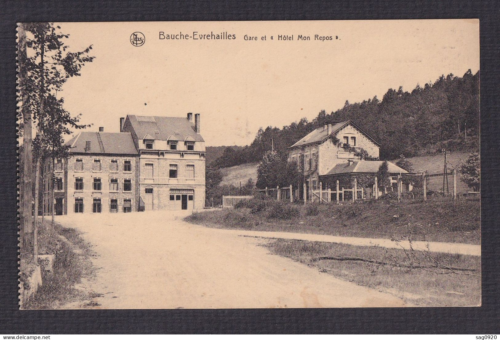 Bauche-Evrehailles  Gare et "Hôtel Mon Repos"