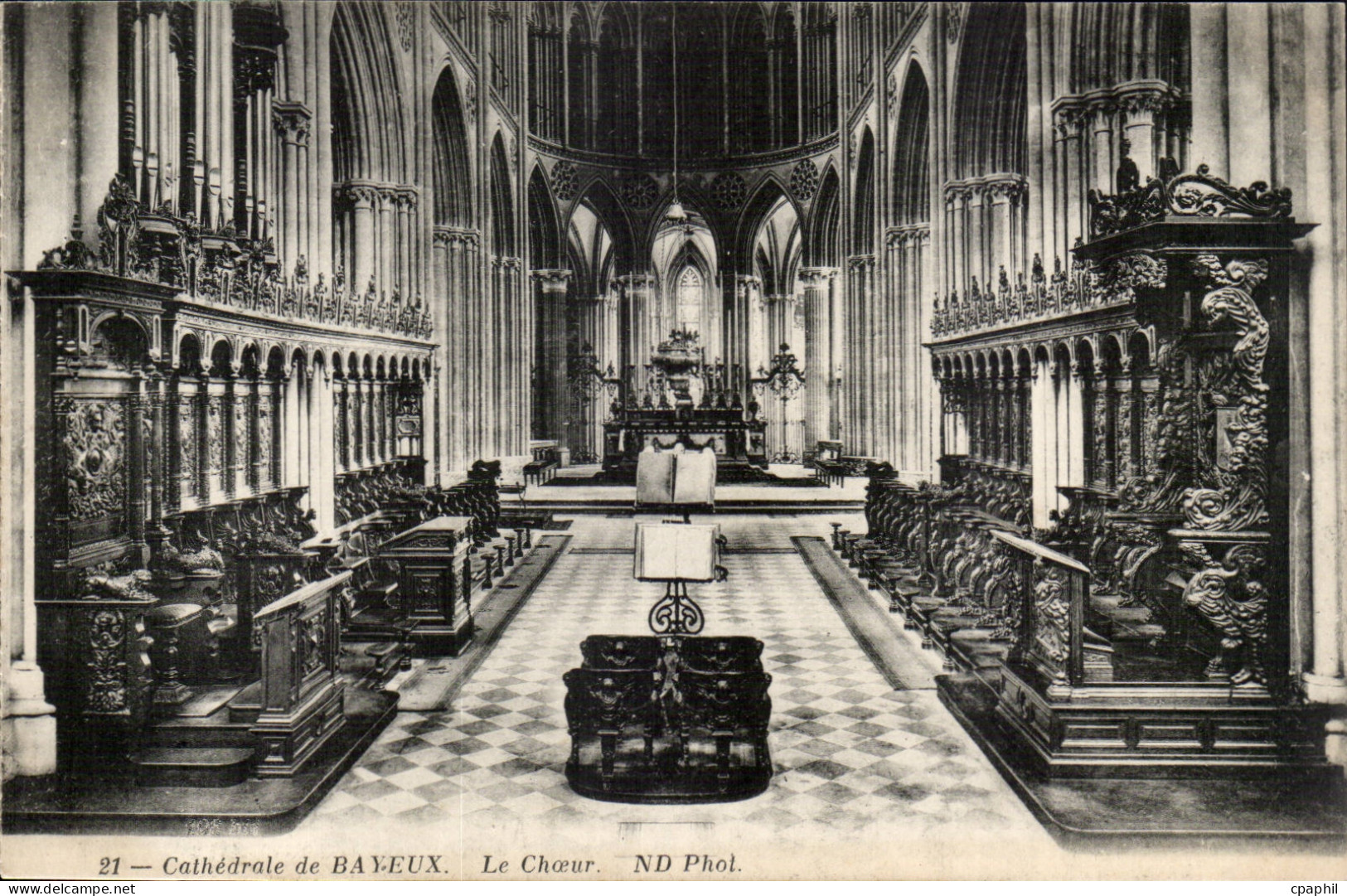Bayeux CPA Cathedrale Le choeur