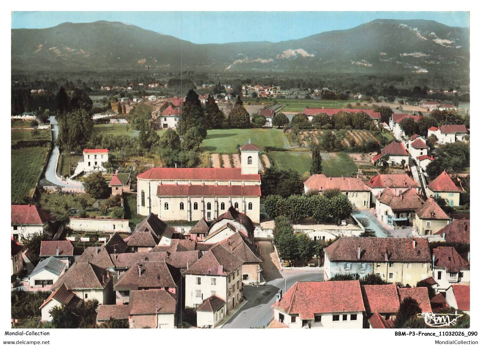 BBMP3-0261-38 - LES AVENIERES - Vue générale aérienne