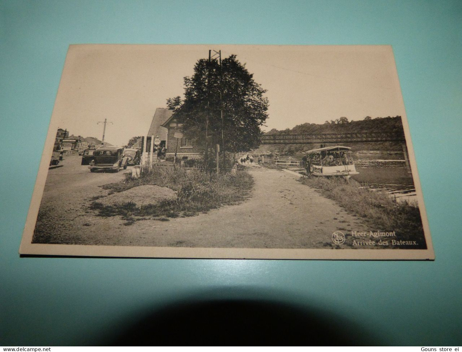BC16-41   Cpa  Doische Heer Agimont Arrivée des bateaux