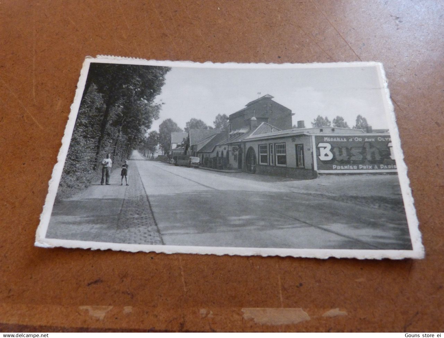 BC31-37 Cpa Café A la Bush Pipaix  Leuze en Hainaut pub bière Bush