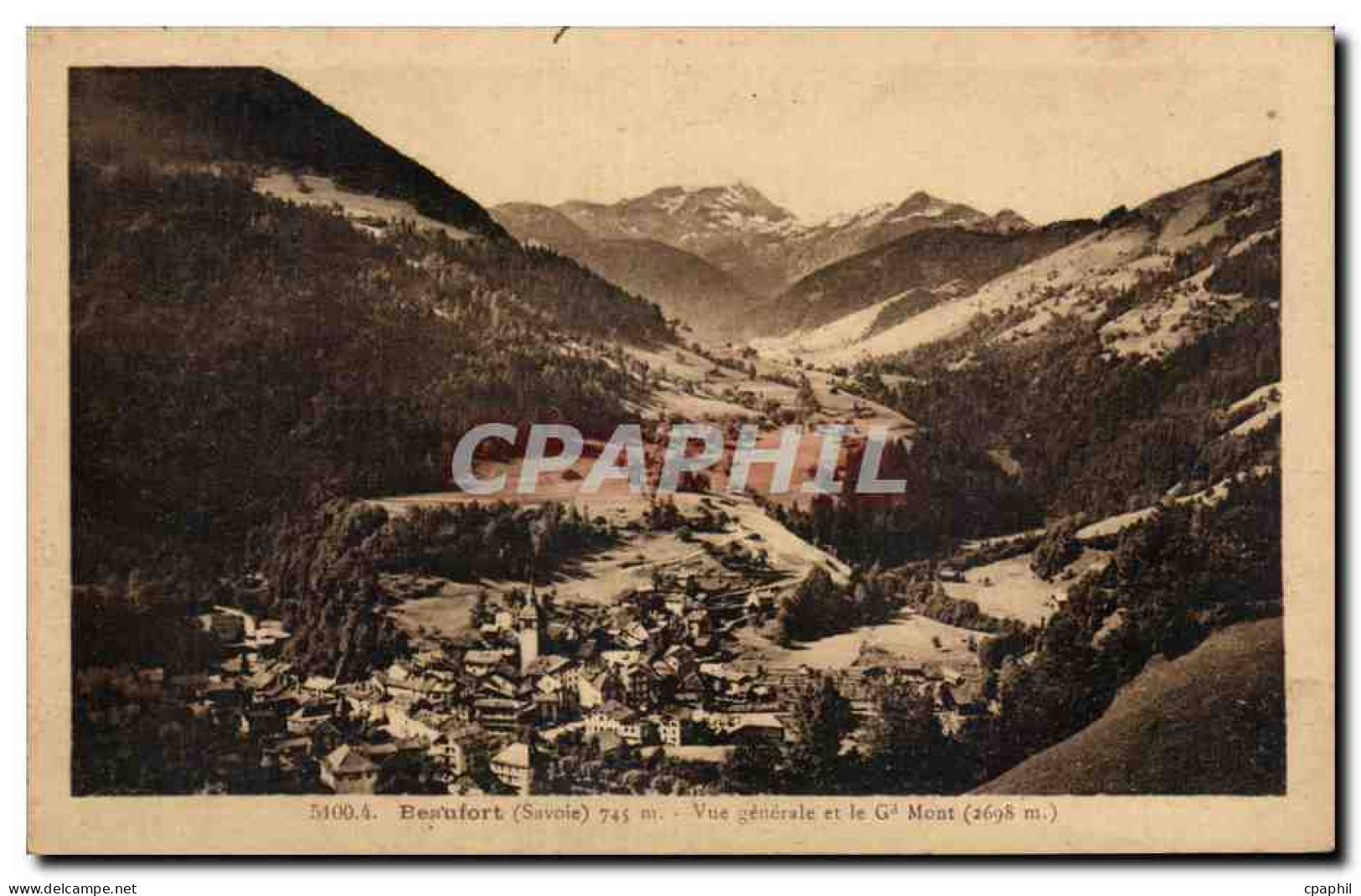 Beaufort - Vue Generale et le Mont - CPA