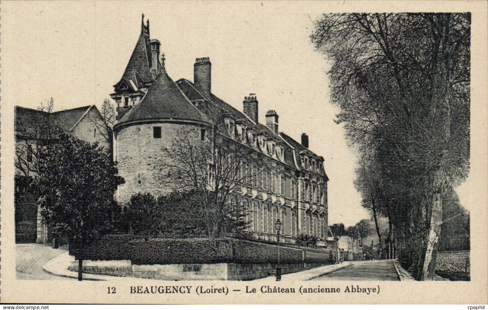 Beaugency CPA Le chateau (ancienne abbaye)