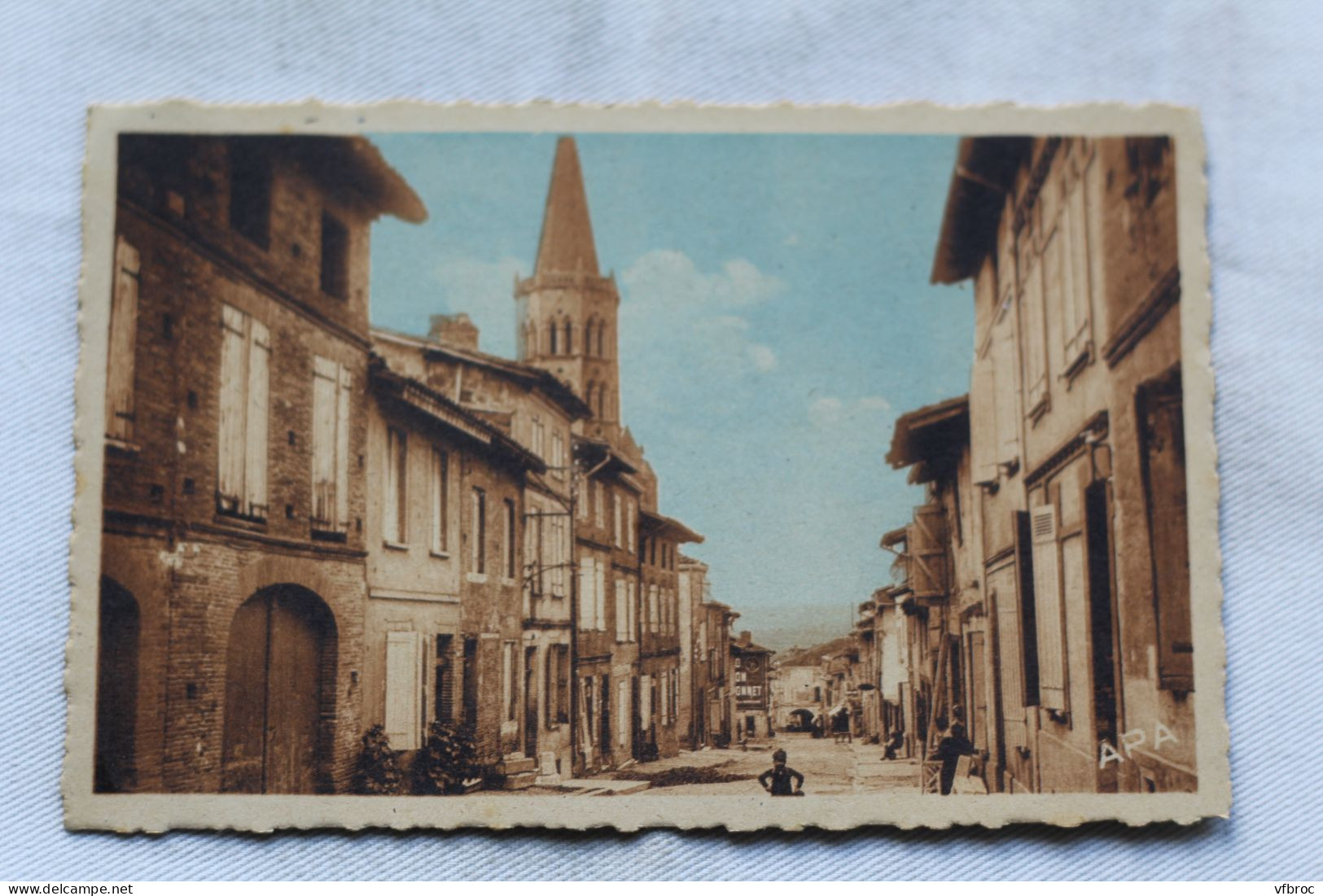 Beaumont de Lomagne, rue de l'église, Tarn et Garonne 82