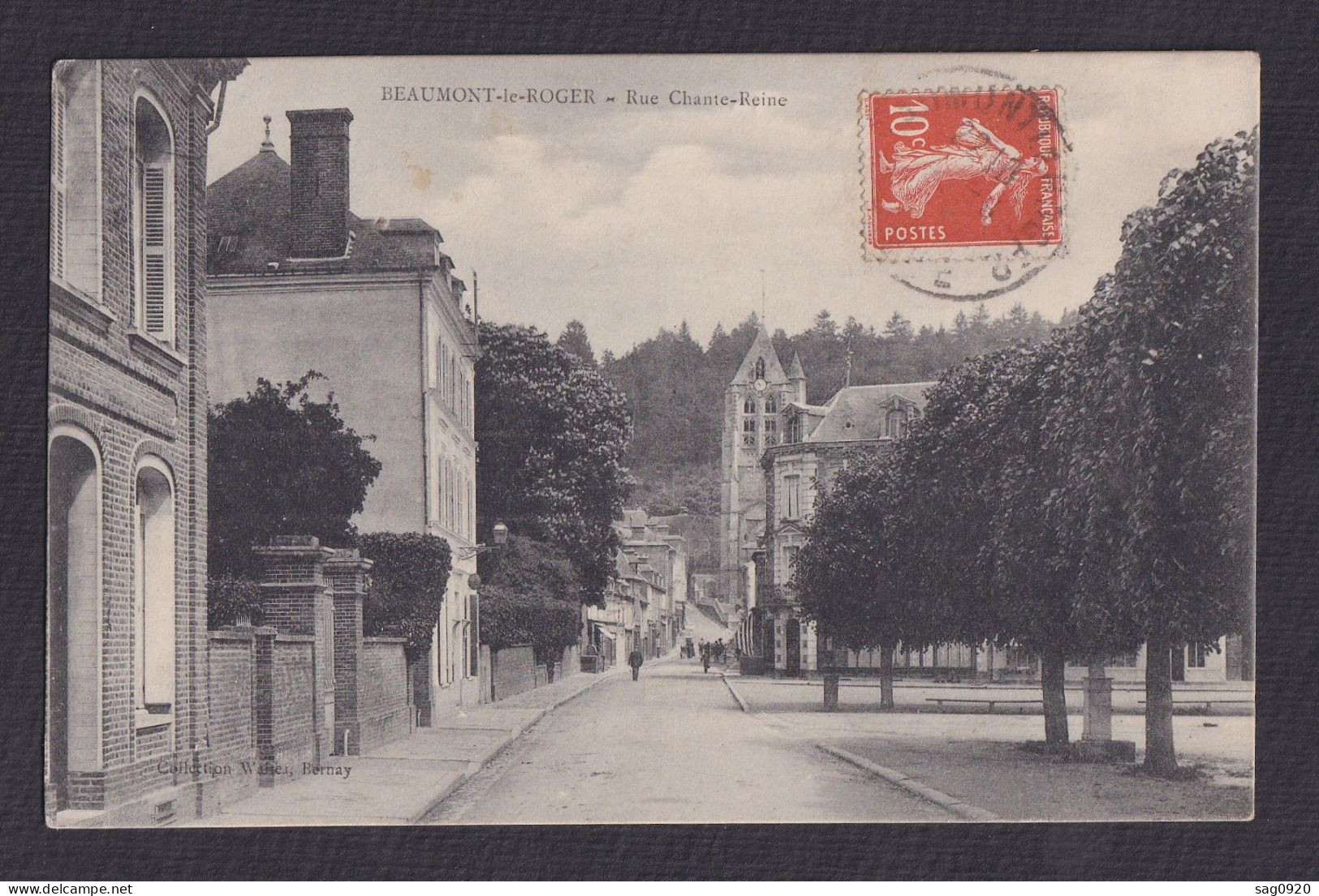 Beaumont le Roger-Rue Chante Reine