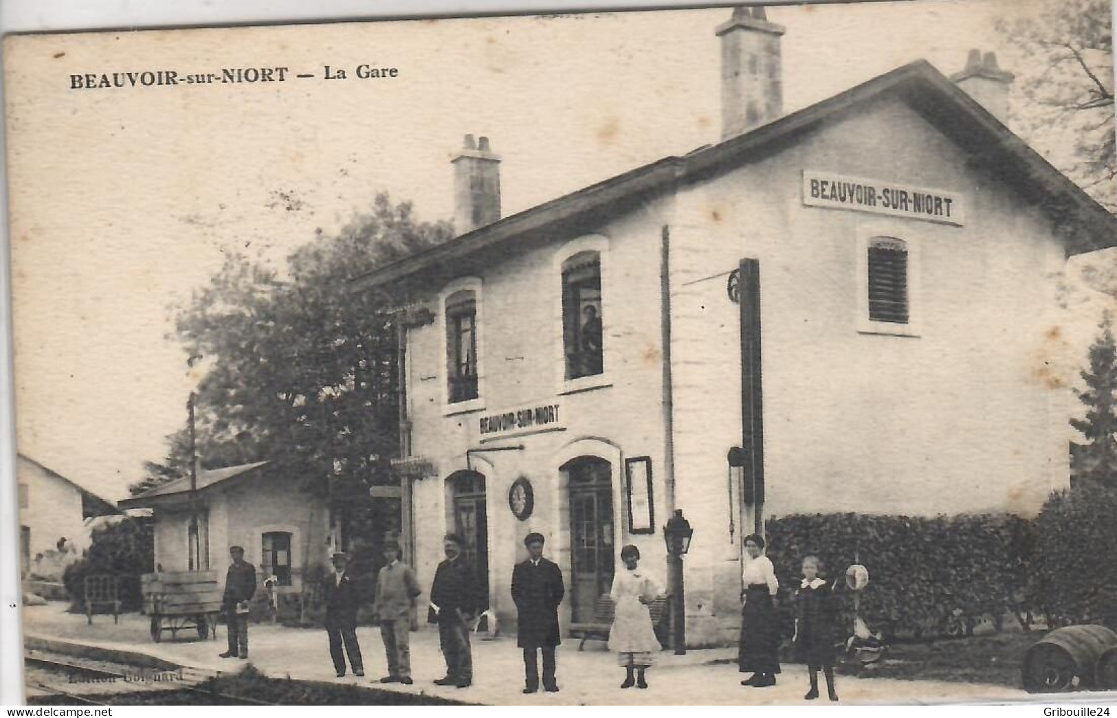 BEAUVOIR  SUR NIORT   LA GARE