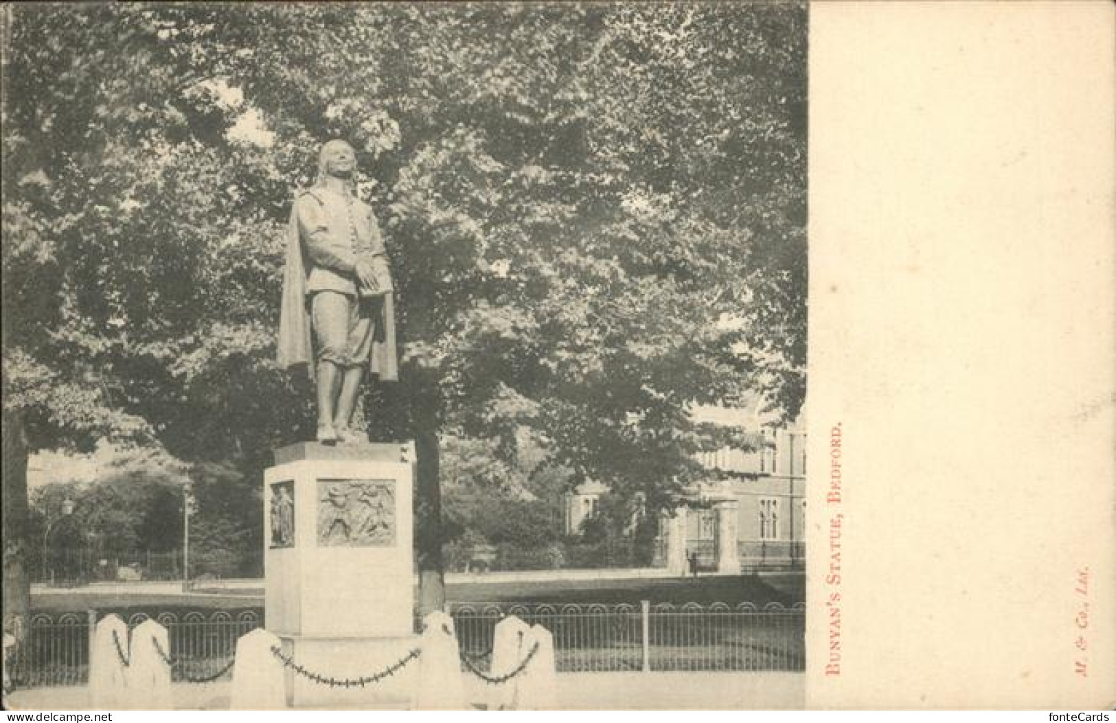 Bedford Bedfordshire Bunyan`s Statue
