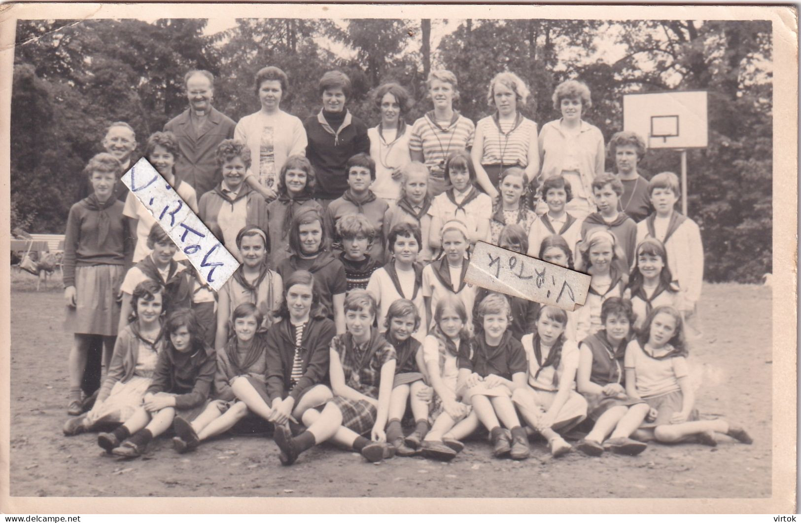 BEERSE  :  schoolfoto  (  zie scans )