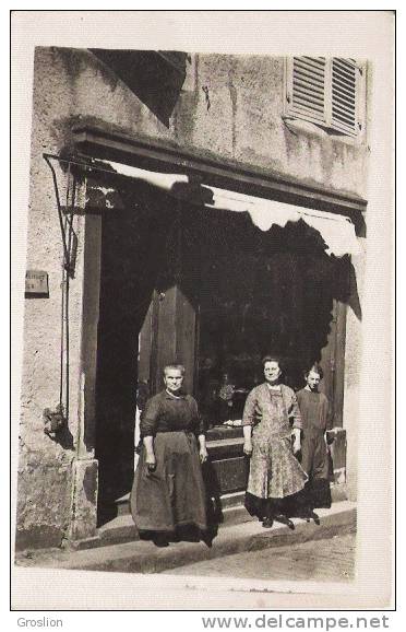 BELFORT (TERRITOIRE DE BELFORT) ? CARTE PHOTO MAGASIN (PHOTOGRAPHE J BISSEY 9 PL REPUBLIQUE BELFORT)