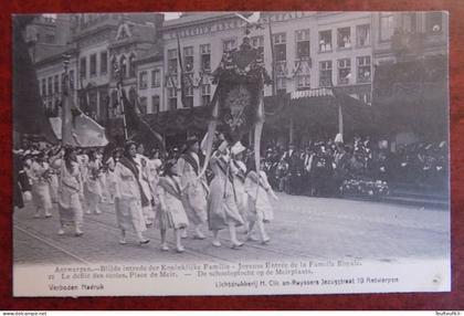 Cpa Antwerpen : blijde intrede der Koninklijke familie - de schooloptocht op de Meirplaats