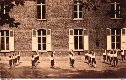 BERLAAR / SCHOOLKOLONIE  / GYM